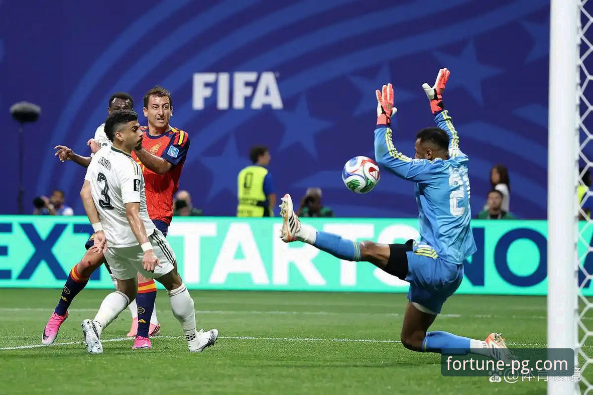 西班牙4-0大胜沙特，世界杯首胜详解